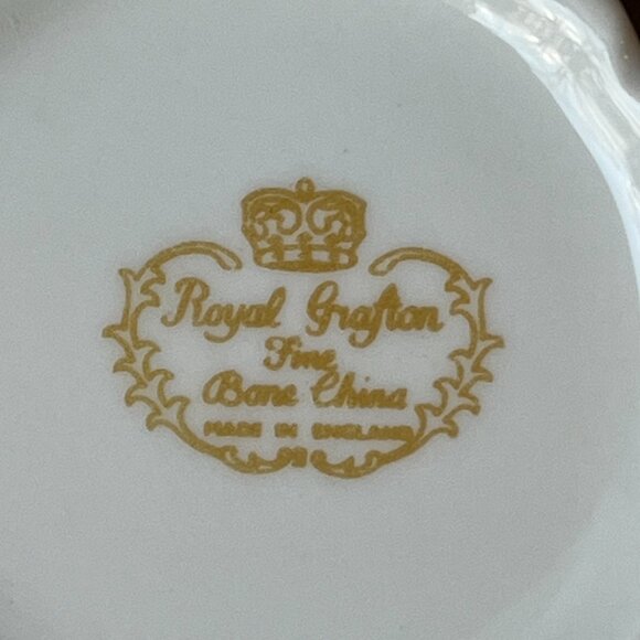 Royal Grafton Fine Bone China 2 Mugs Yellow Roses Flowers 7 oz England - Picture 10 of 11